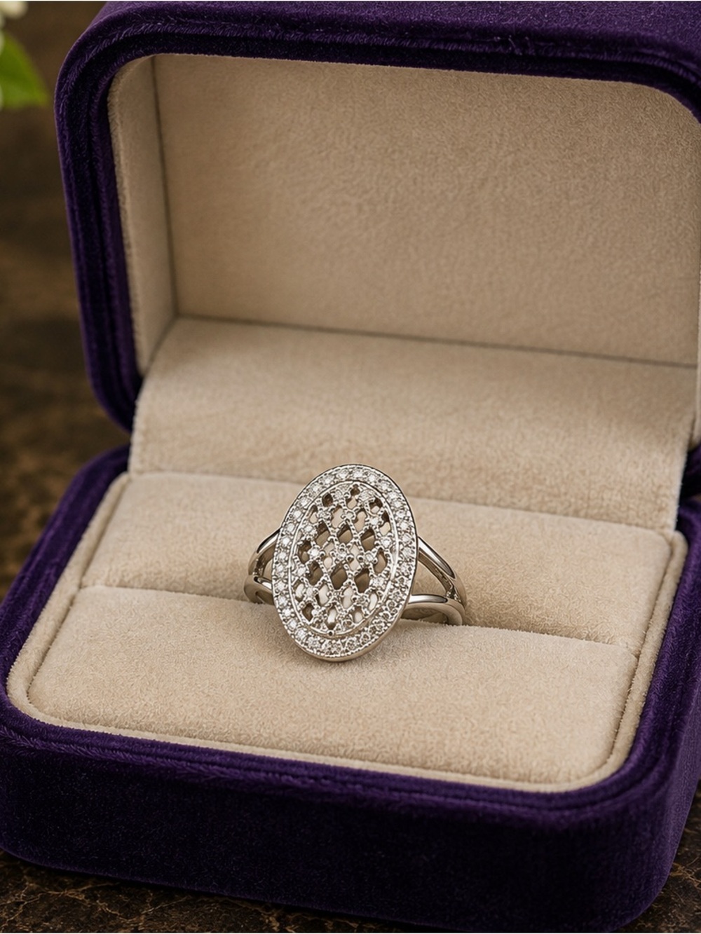 Elegant Sterling Silver Oval Ring